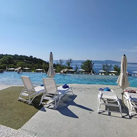 Mobile 624 - Jacuzzi, Sea View & Pool Side Selce